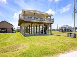 893 West Lane, Crystal Beach, TX 77650
