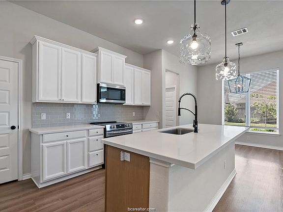 5th image of 3429 Omaha Ct