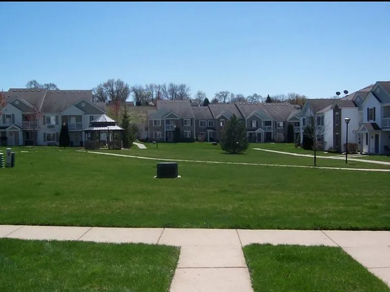 1713 Silverstone Dr — Photo 8