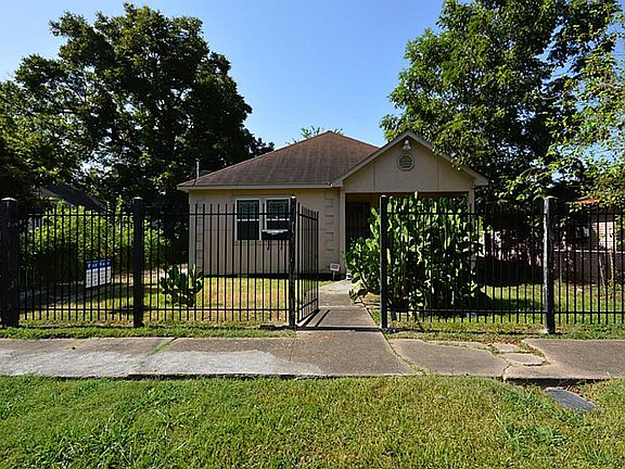 3rd image of 4206 New Orleans St