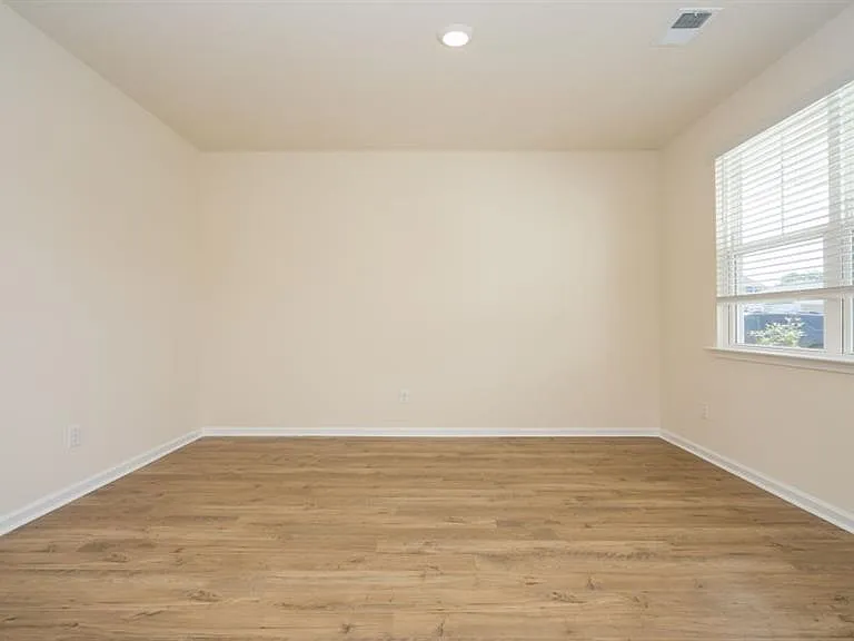 2614 Orion Loop — Photo 4
