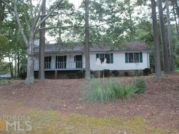 911 Hickory View Ct, Kennesaw, GA 30152