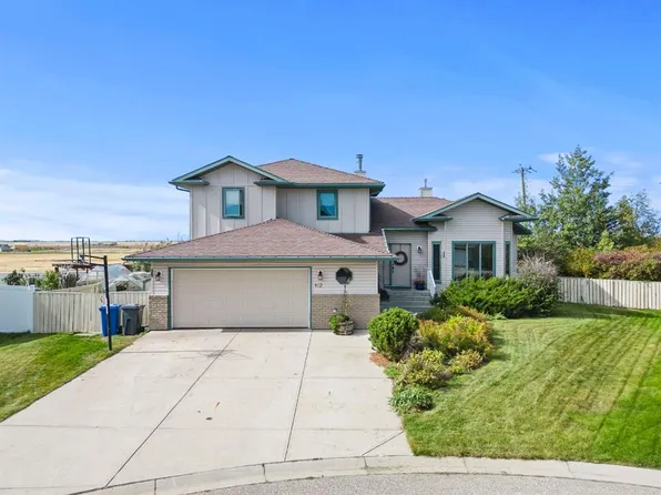 412 E Harrison Ct, Crossfield, AB T0M 0S0