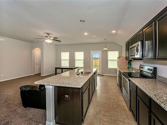 4th image of 9132 Curacao Dr