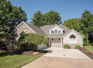 7282 Holzhauer Rd, Northfield, OH 44067