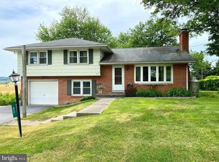 62 S Penryn Rd, Manheim, PA 17545