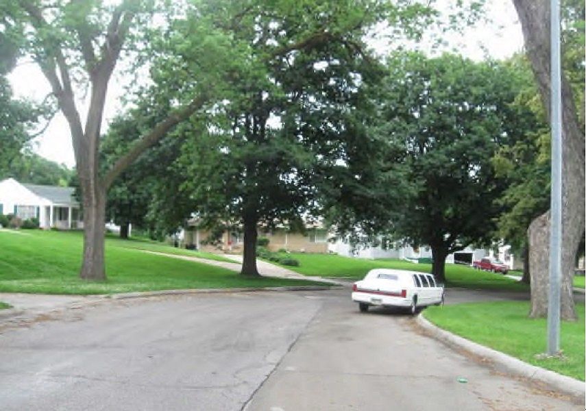 2nd image of 3035 Belvedere Blvd