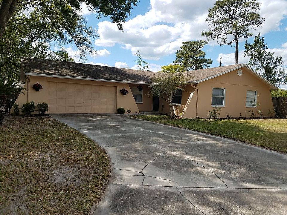 1st image of 370 Diane Ct
