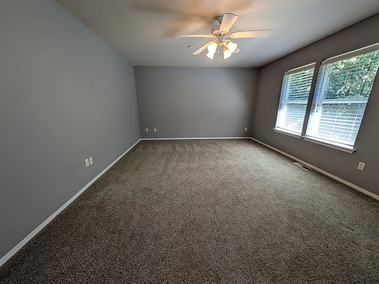 2233 Wallace Loop — Photo 26