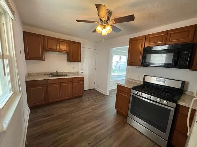 3415 Lincoln Ave — Photo 9