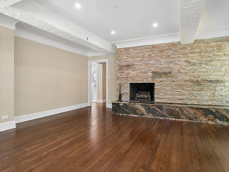 2247 W Estes Ave #1 — Photo 11