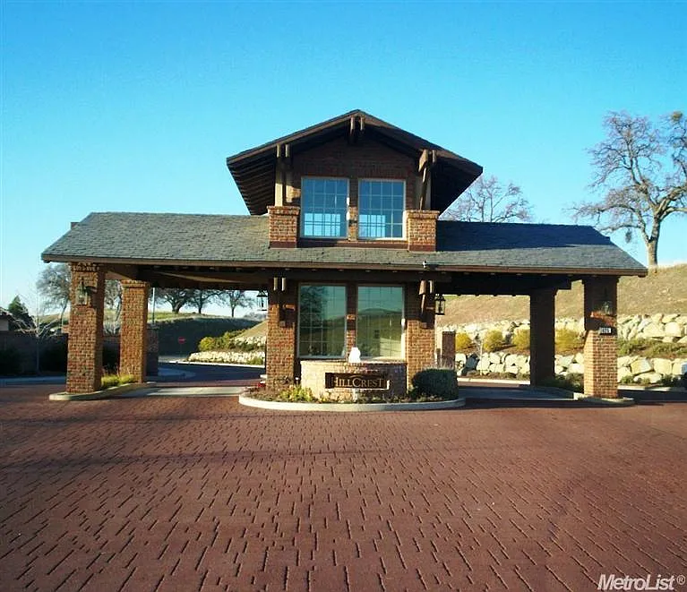 714 Glen Mady Way photo 1