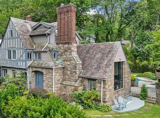 800 W 231st St, Bronx, NY 10463