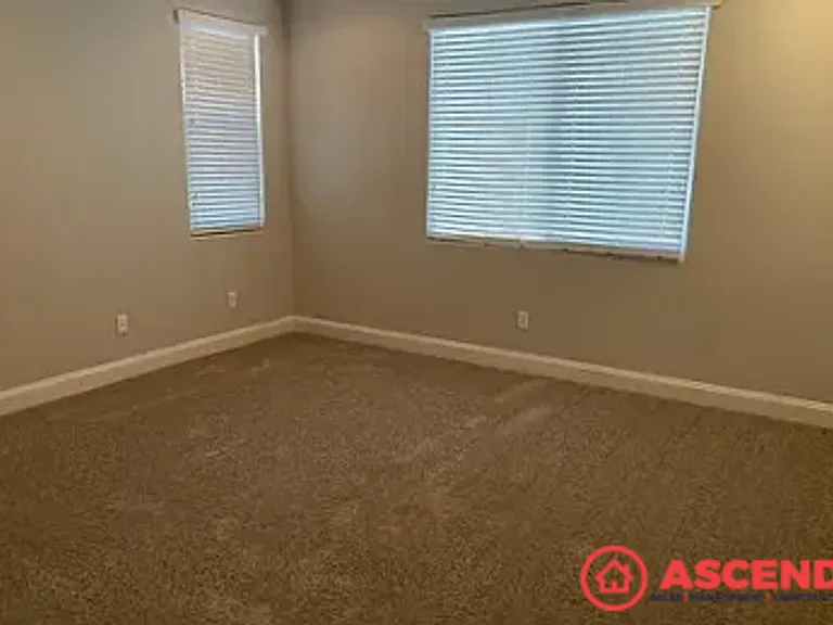 11716 Starlight Dr — Photo 7