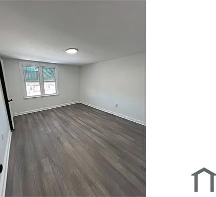 363 W 22nd St — Photo 3