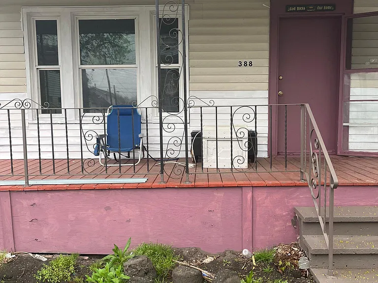 388 Shanley St #1 — Photo 4