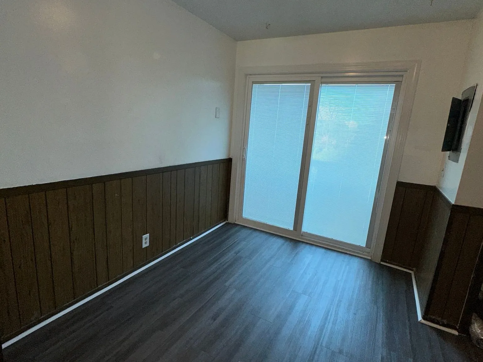 1031 Harold Drive - 1 — Photo 3