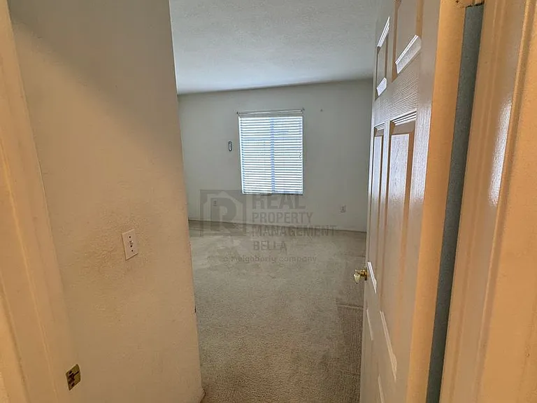 1266 Euclid St — Photo 16