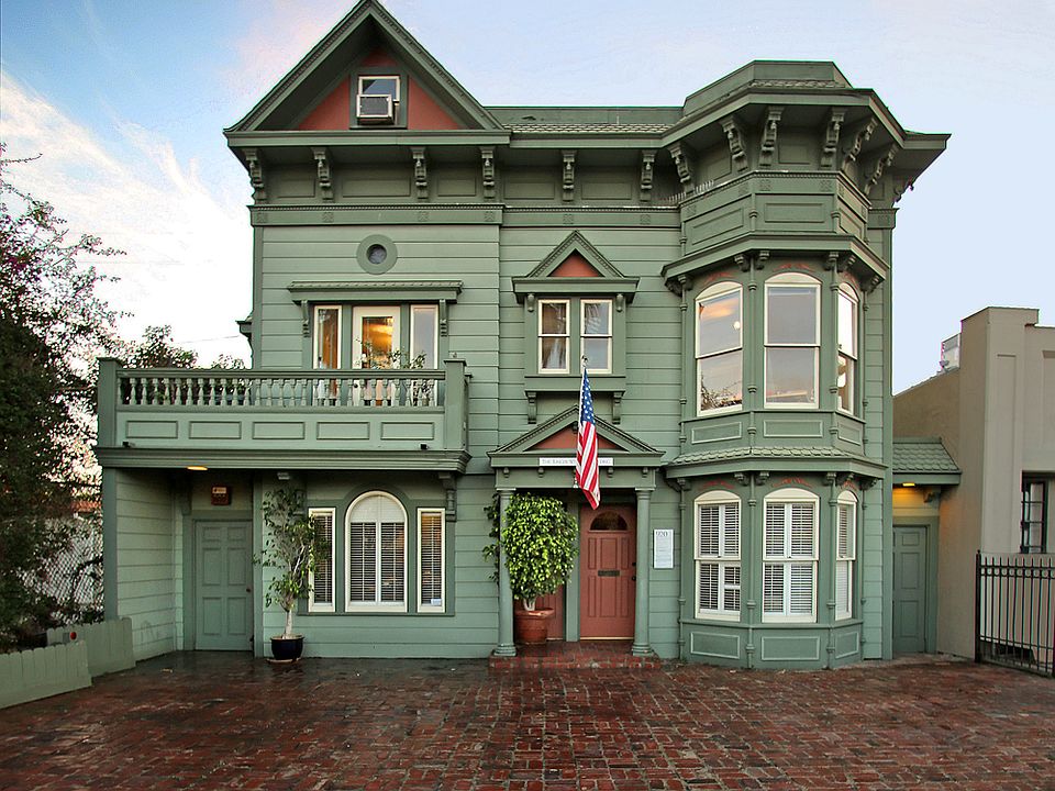 1st image of 920 S Abbot Kinney Blvd