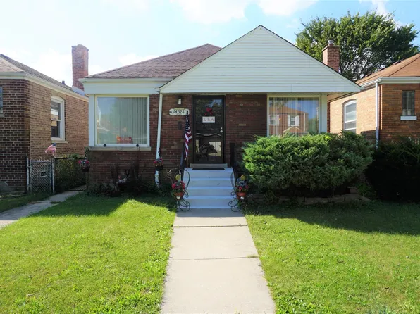 14524 Emerald Ave, Riverdale, IL 60827