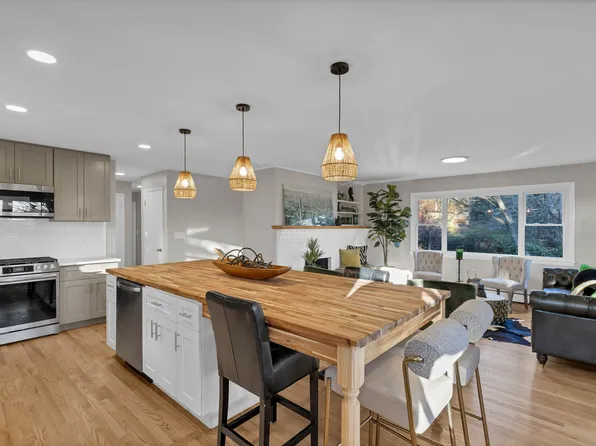 83 Lucas Park Road, Norwich, CT 06360