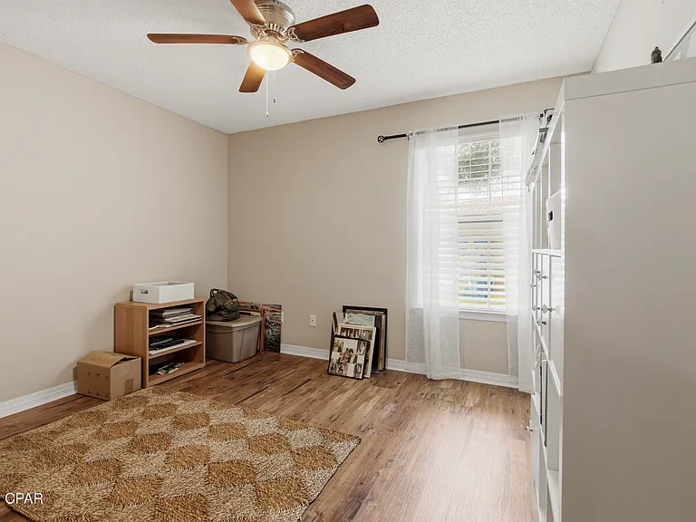 855 Mande Ct — Photo 35