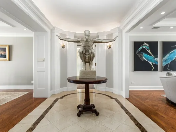 303 East 57th Street image 1 of 21