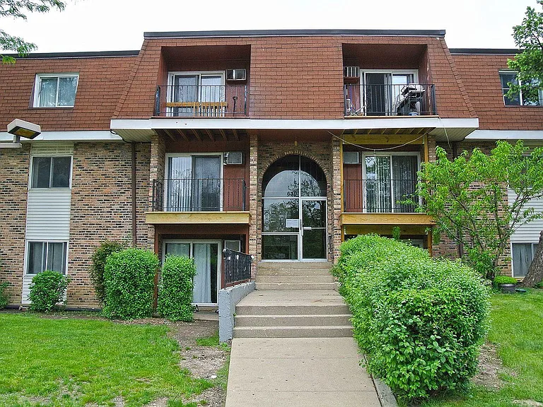630 Mesa Dr #313 — Photo 1