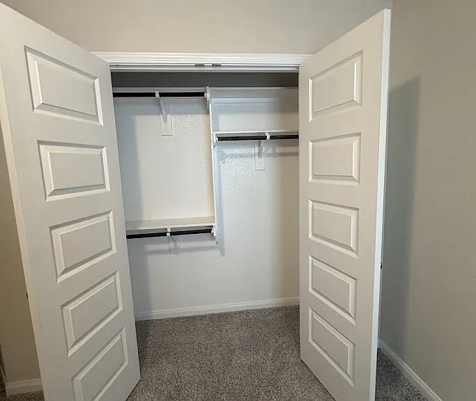 1340 Kingsgate Dr — Photo 17