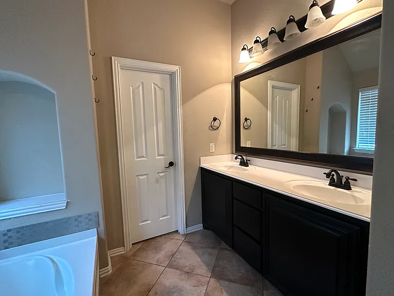 7255 Rueda — Photo 10