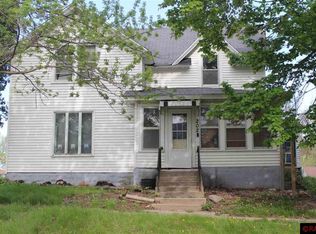 202 S Henry St, Elmore, MN 56027