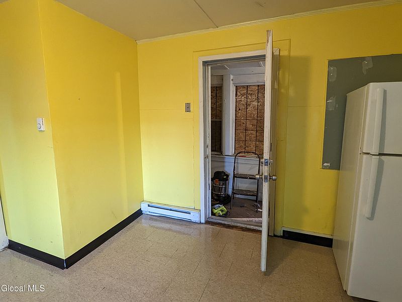 2nd image of 31 South Street