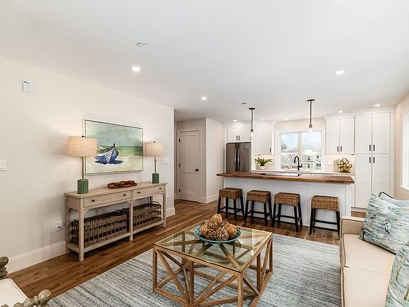 2nd image of 145 Main St #4