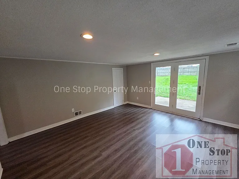 7816 Kessler Ln — Photo 13