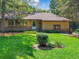 25155 W Caine Rd, Ingleside, IL 60041