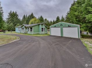 501 NE Larson Lake Rd, Belfair, WA 98528