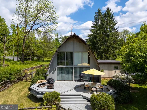 2430 Horseshoe Trl, Chester Springs, PA 19425