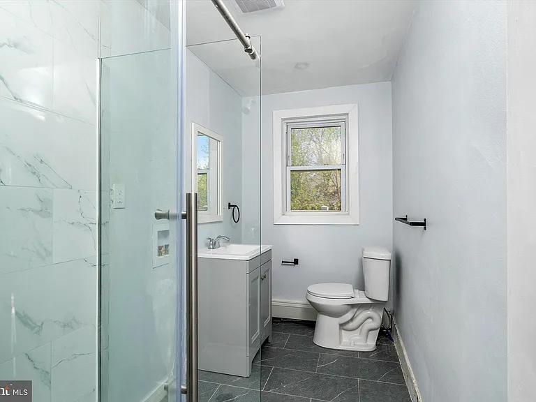 10 Lytle St #3 — Photo 12