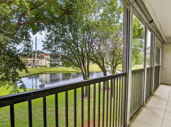 250 S Hollybrook Terrace #208, Pembroke Pines, FL 33025