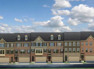 10006 Dorsey Ln, Lanham, MD 20706