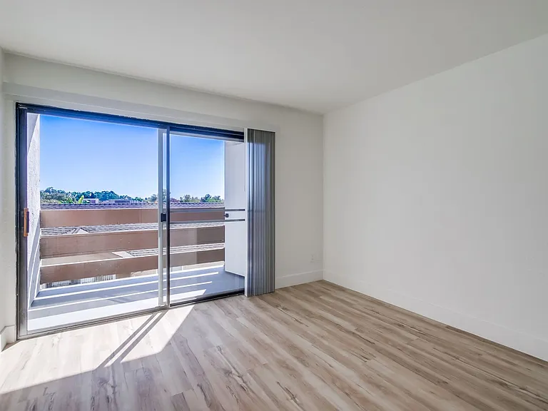 The Lucci | Renovated 1 & 2 Bedroom Apartments in Clairemont — Photo 24