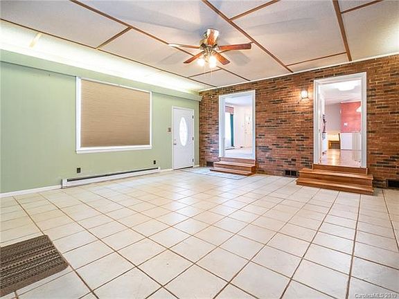 4th image of 4220 Malone Pl