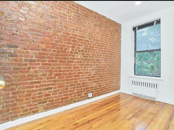 4th image of 406 W 49th St #4A