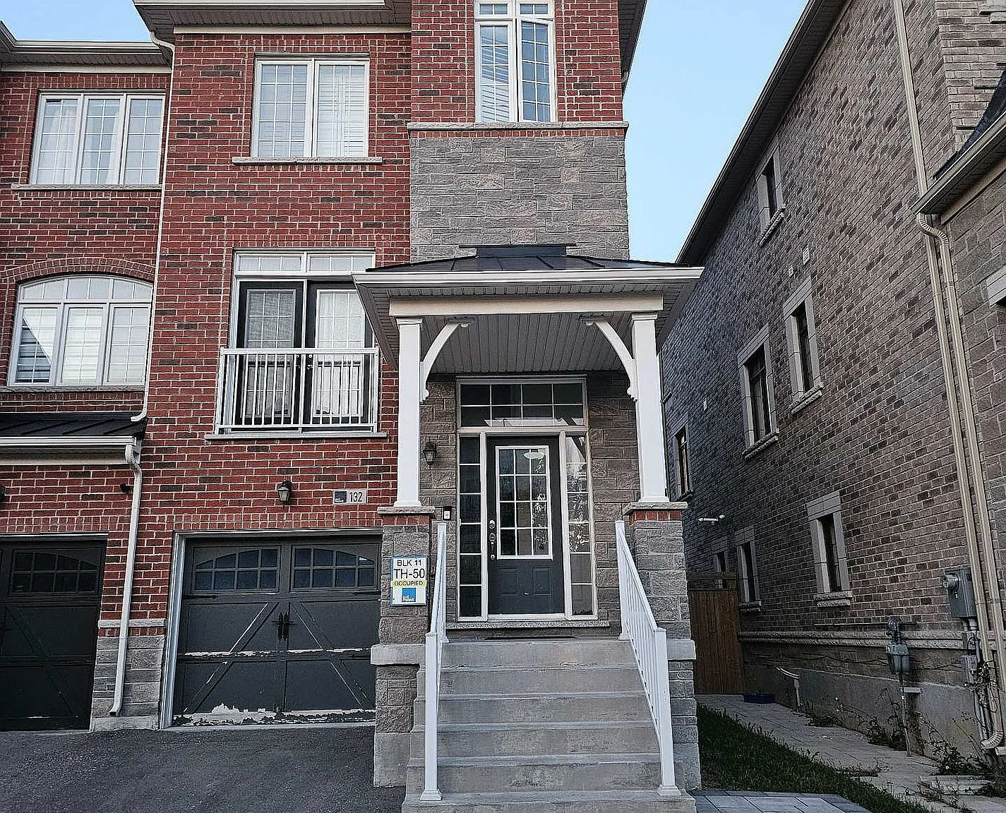 4 bed, $3,450 — Photo 1