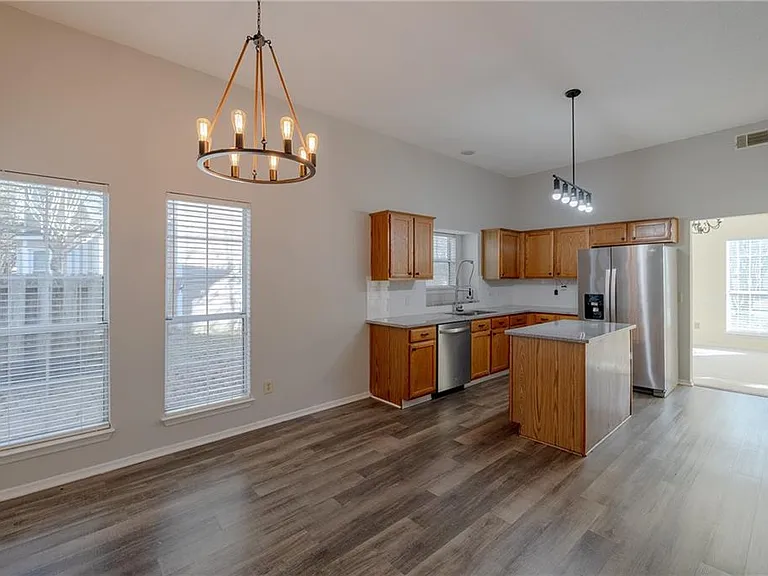 10950 Pinehigh Dr — Photo 6