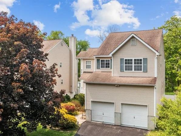 51 Ballard Pond Drive, Washingtonville, NY 10992