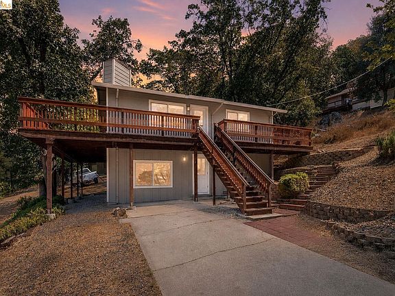 4th image of 21657 Crystal Lake Dr