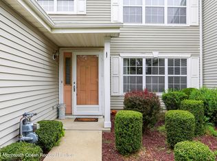 36 Hemlock Way, Freehold, NJ 07728