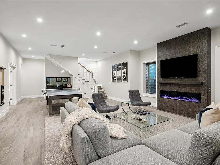 48 Harvest Ln — Photo 31