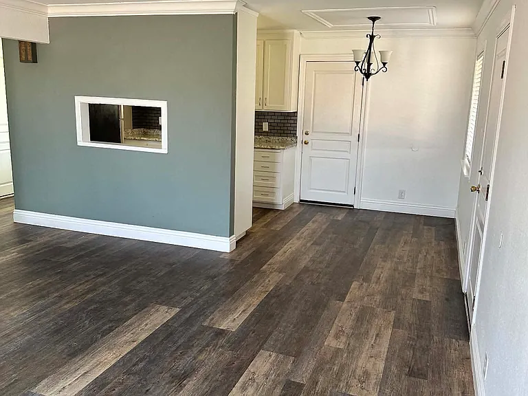 1624 Catalpa St — Photo 7